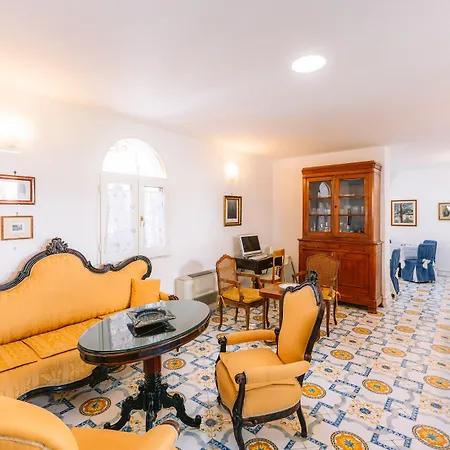 Toro Hotel