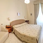 托罗酒店 3*