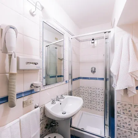Toro Hotel 3*