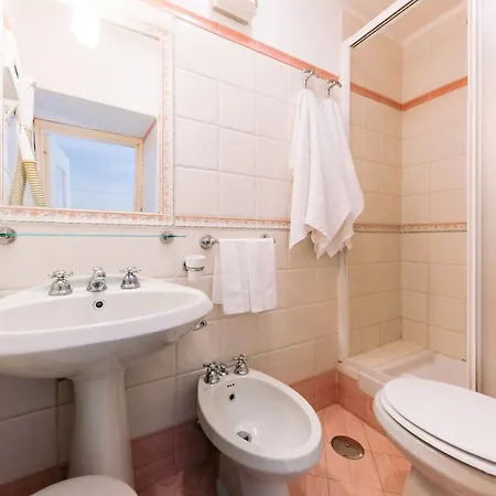 Hotel Toro 3*